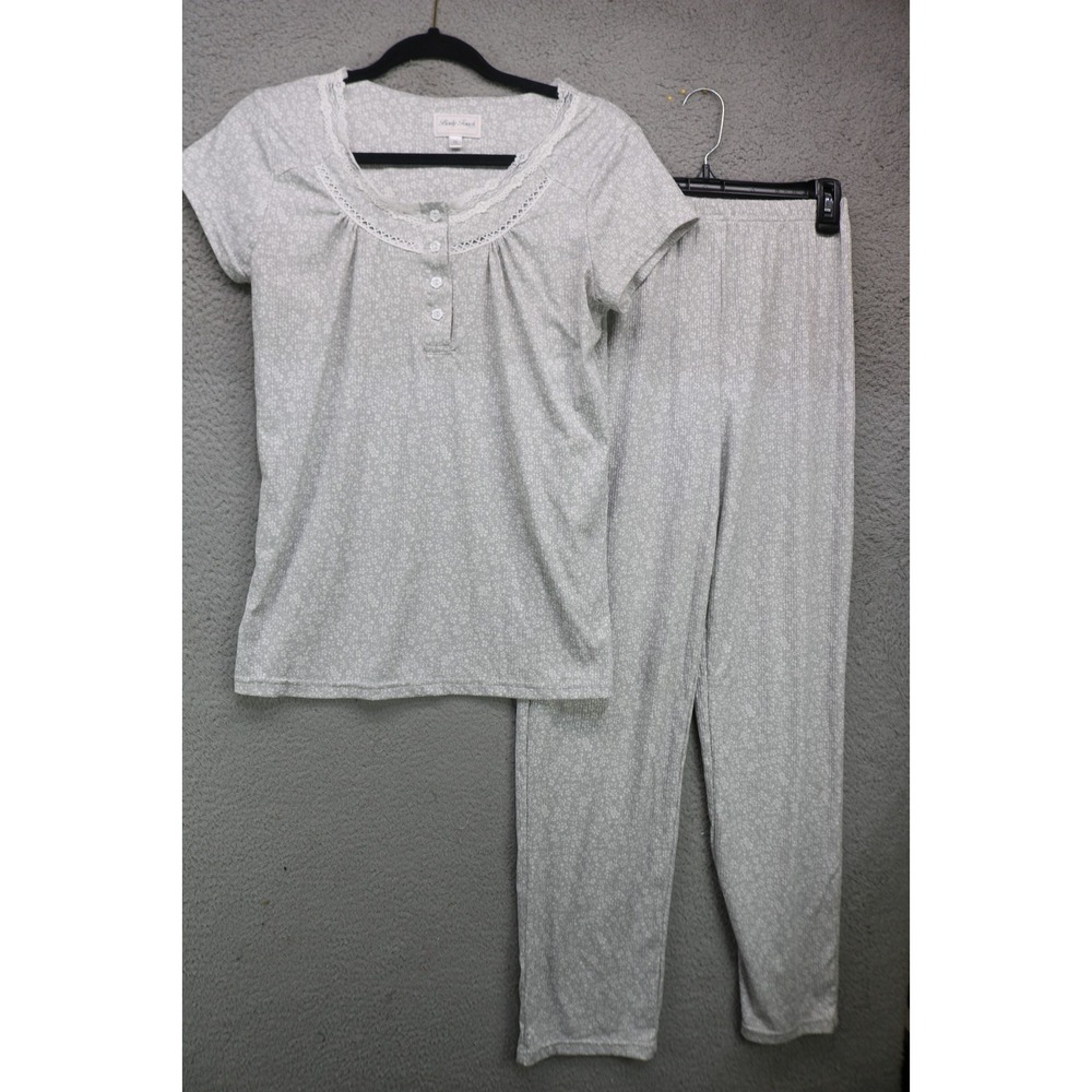 Body Touch Classic Collection Pajama Set-Size Small-Soft-Cozy Chic-Floral